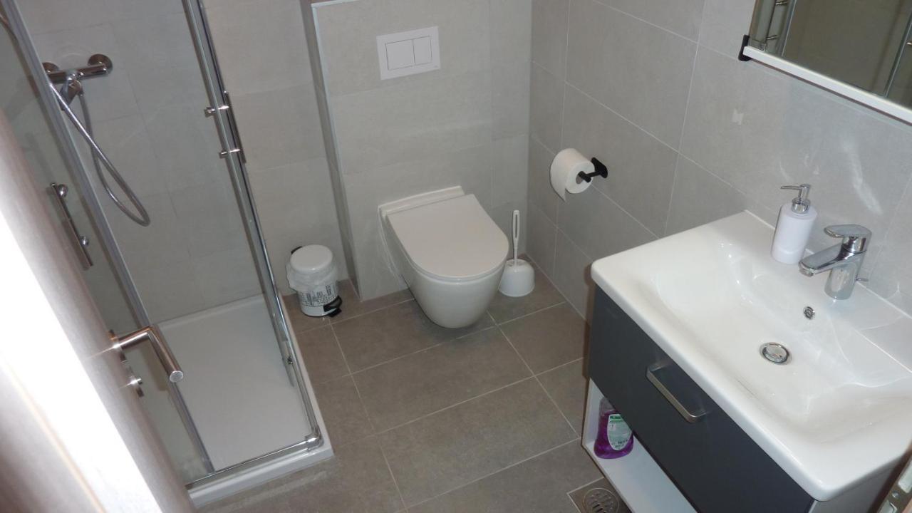 Apartment Jere With Private Parking Zadar Exterior foto
